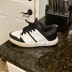 Jordan one new low top, black and white size 5